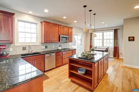 820 Carlyle Place Charlottesville VA 22903