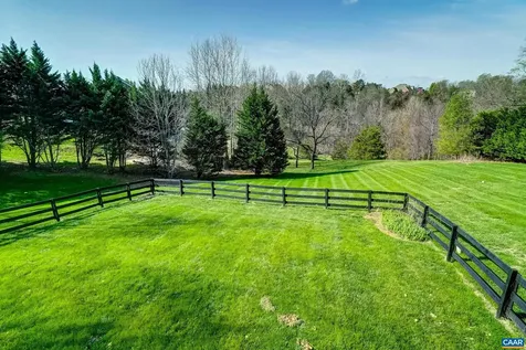 820 Carlyle Place Charlottesville VA 22903