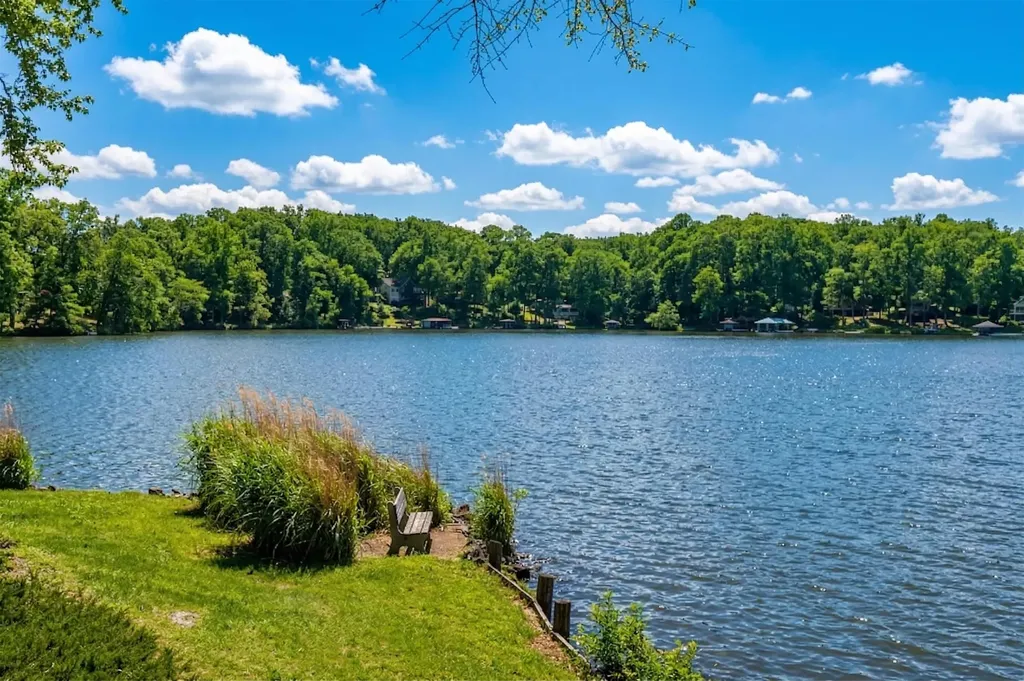 1743 Lakeshore Drive N Louisa VA 23093