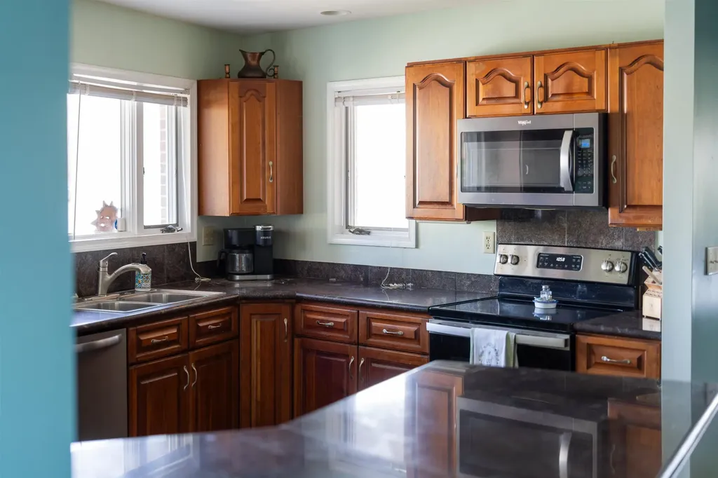 1743 Lakeshore Drive N Louisa VA 23093