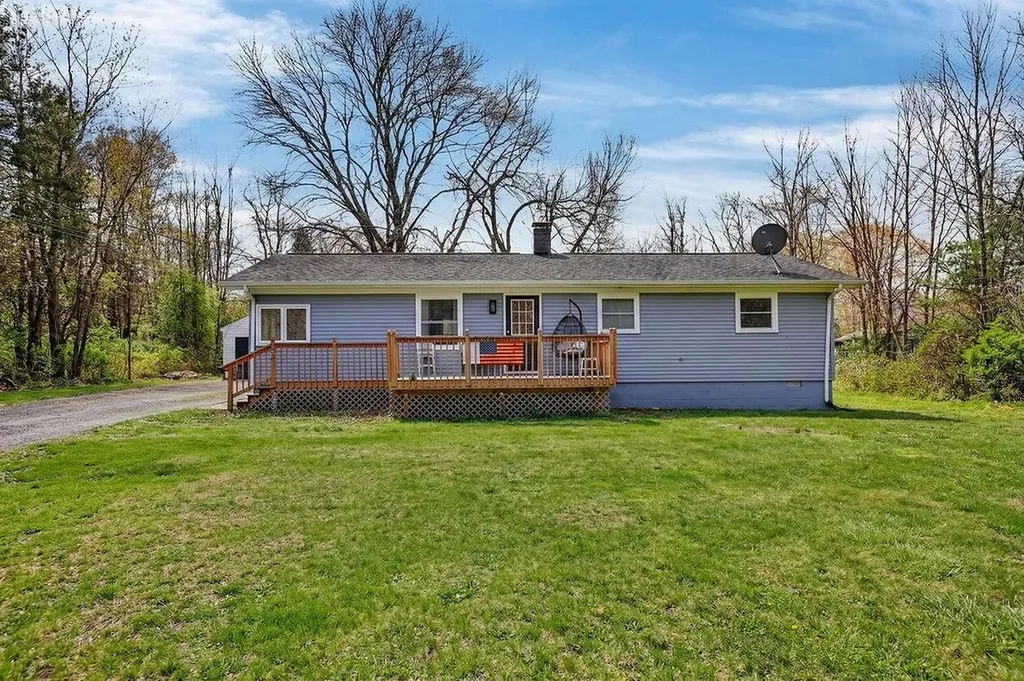 345 Lake Drive Crimora VA 24431