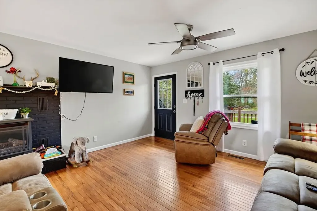 345 Lake Drive Crimora VA 24431