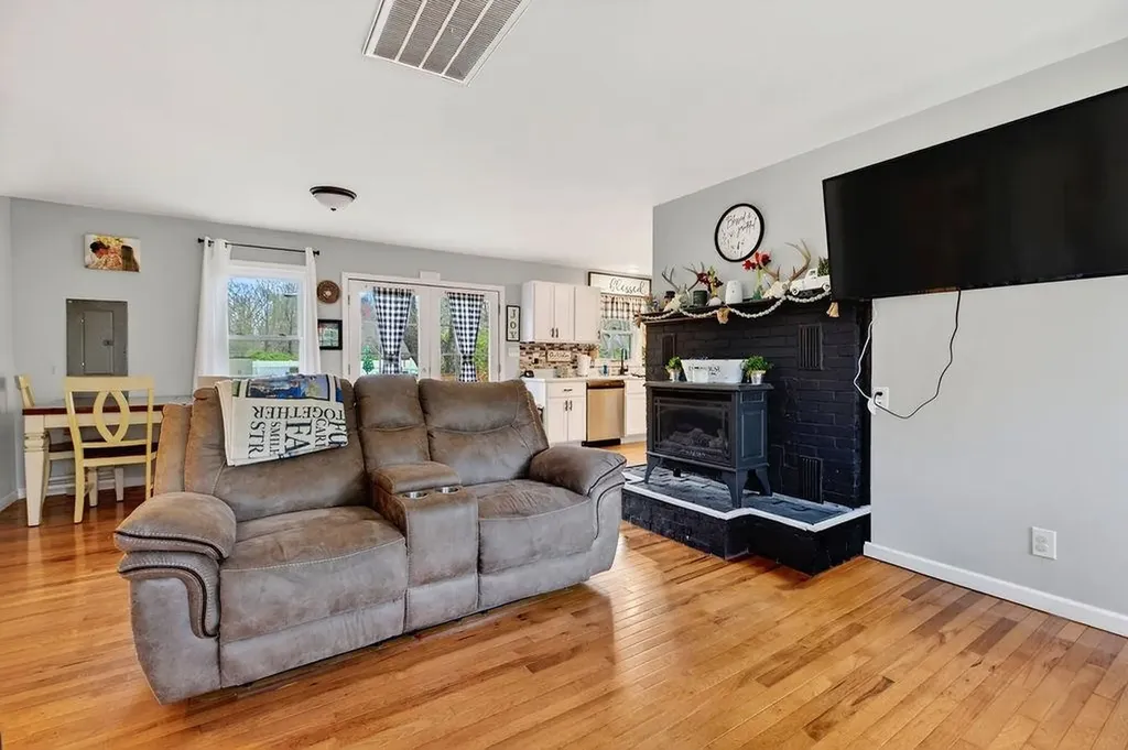 345 Lake Drive Crimora VA 24431