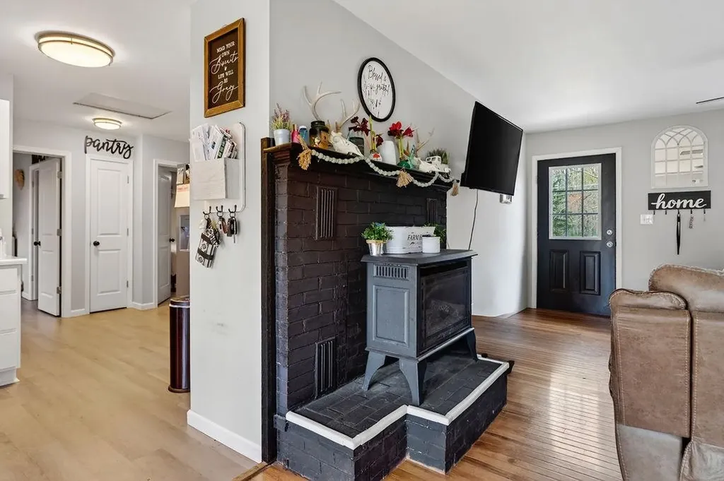 345 Lake Drive Crimora VA 24431