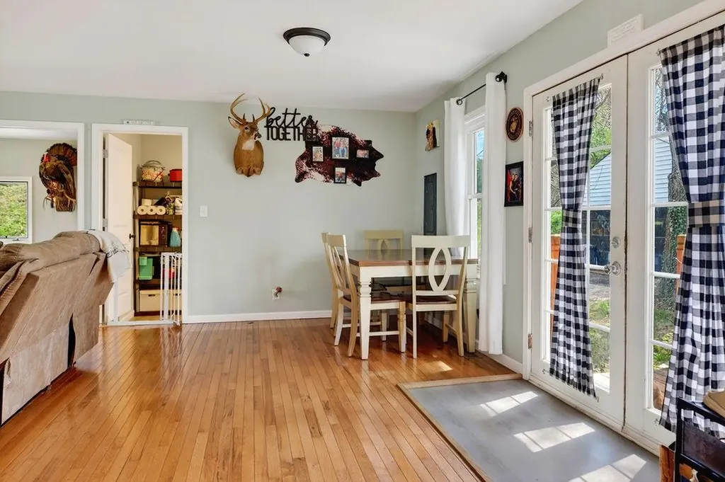 345 Lake Drive Crimora VA 24431