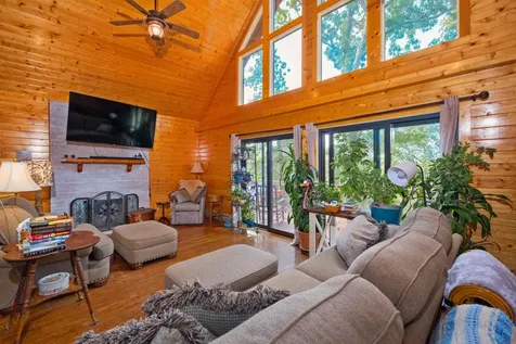 65 Cubbley Road Hot Springs VA 24445