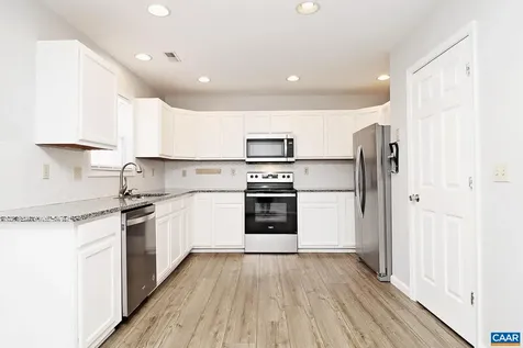 118 Hartford Court Charlottesville VA 22902
