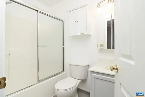 118 Hartford Court Charlottesville VA 22902