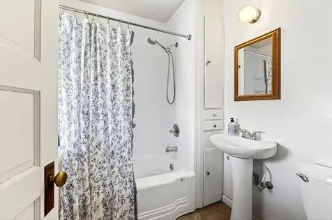 826 Selma Boulevard Staunton VA 24401