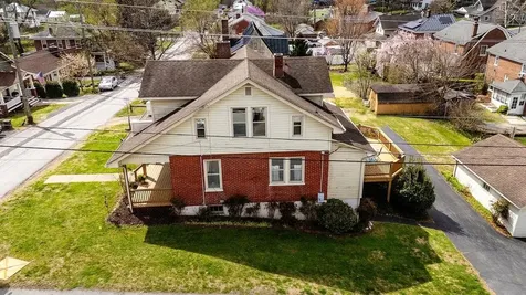 826 Selma Boulevard Staunton VA 24401