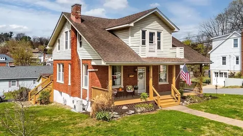 826 Selma Boulevard Staunton VA 24401