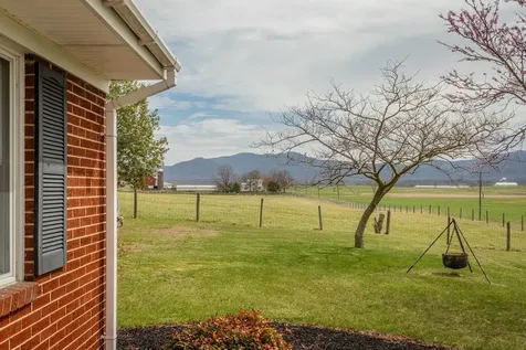 1098 Patterson Mill Road Grottoes VA 24441