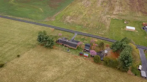 1098 Patterson Mill Road Grottoes VA 24441