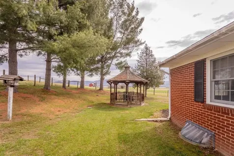 1098 Patterson Mill Road Grottoes VA 24441