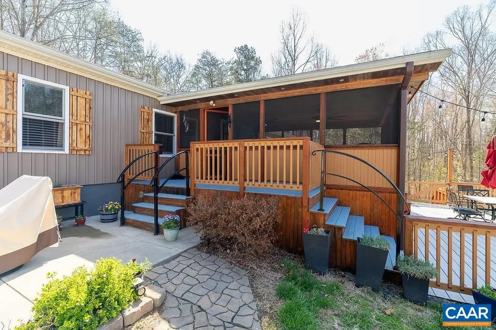 7234 Three Notch Road Louisa VA 23093