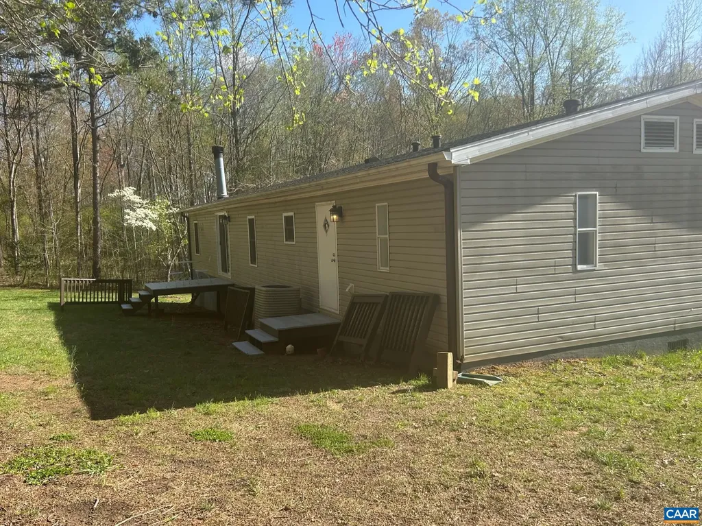 7234 Three Notch Road Louisa VA 23093