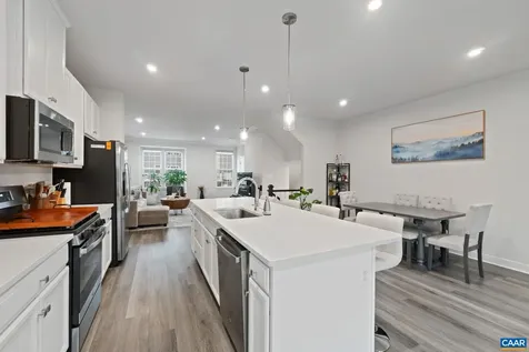 2402 Crescent Way Charlottesville VA 22911