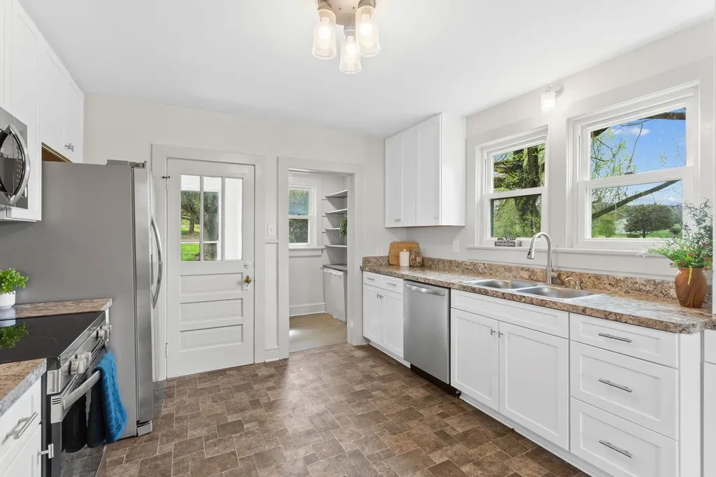 12204 Daphna Road Broadway VA 22815