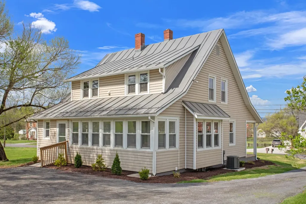 12204 Daphna Road Broadway VA 22815