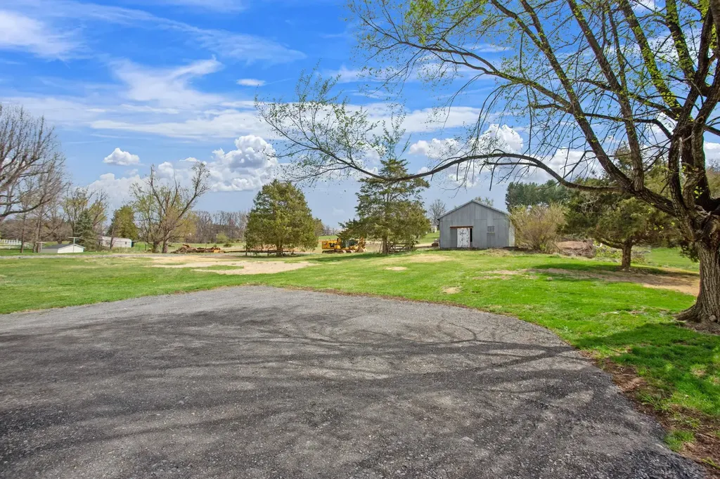 12204 Daphna Road Broadway VA 22815