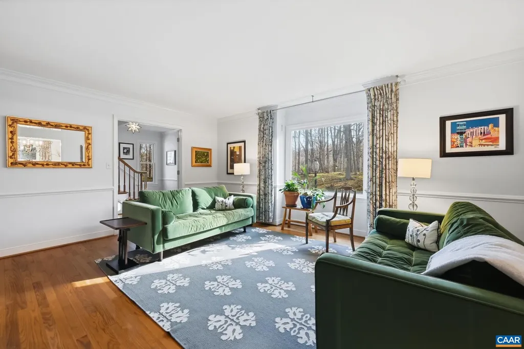 2404 Pine Garth Run Charlottesville VA 22901