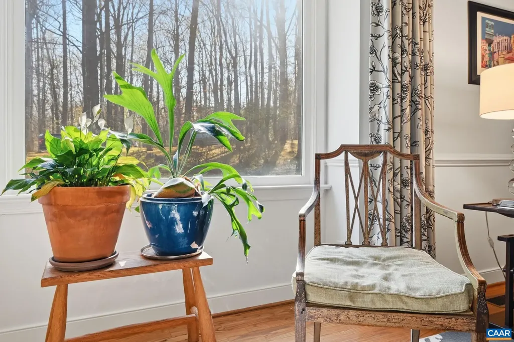2404 Pine Garth Run Charlottesville VA 22901