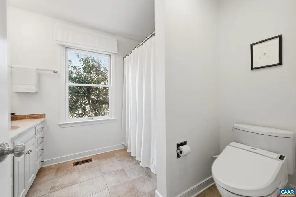 2404 Pine Garth Run Charlottesville VA 22901