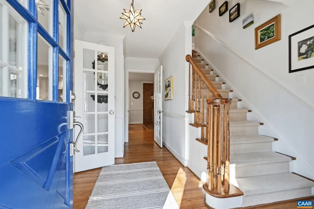 2404 Pine Garth Run Charlottesville VA 22901