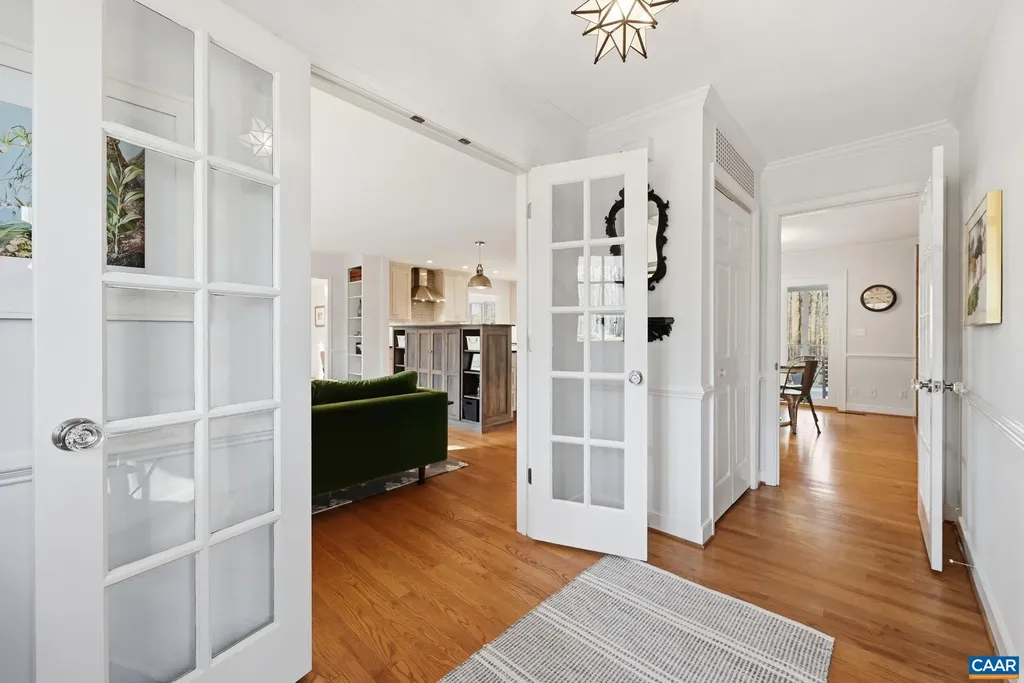 2404 Pine Garth Run Charlottesville VA 22901