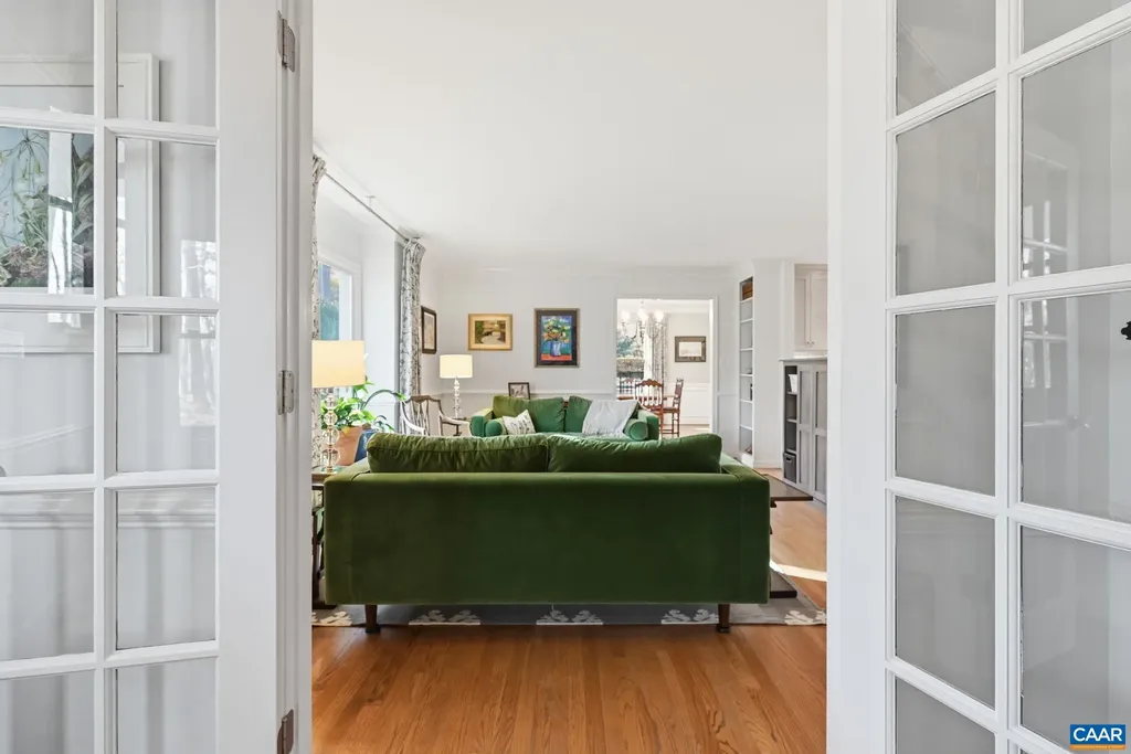 2404 Pine Garth Run Charlottesville VA 22901