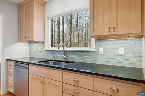 2404 Pine Garth Run Charlottesville VA 22901