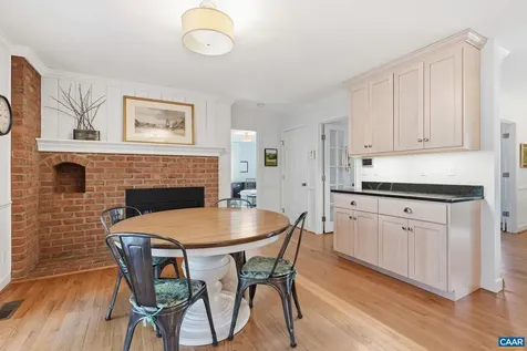2404 Pine Garth Run Charlottesville VA 22901