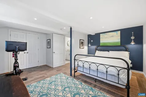 2404 Pine Garth Run Charlottesville VA 22901