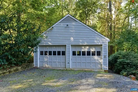 2404 Pine Garth Run Charlottesville VA 22901