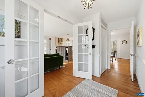 2404 Pine Garth Run Charlottesville VA 22901