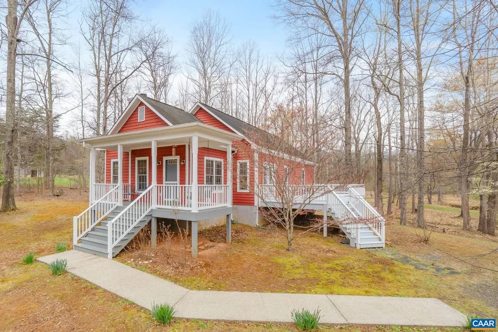 500 Rhue Hollow Road Roseland VA 22967