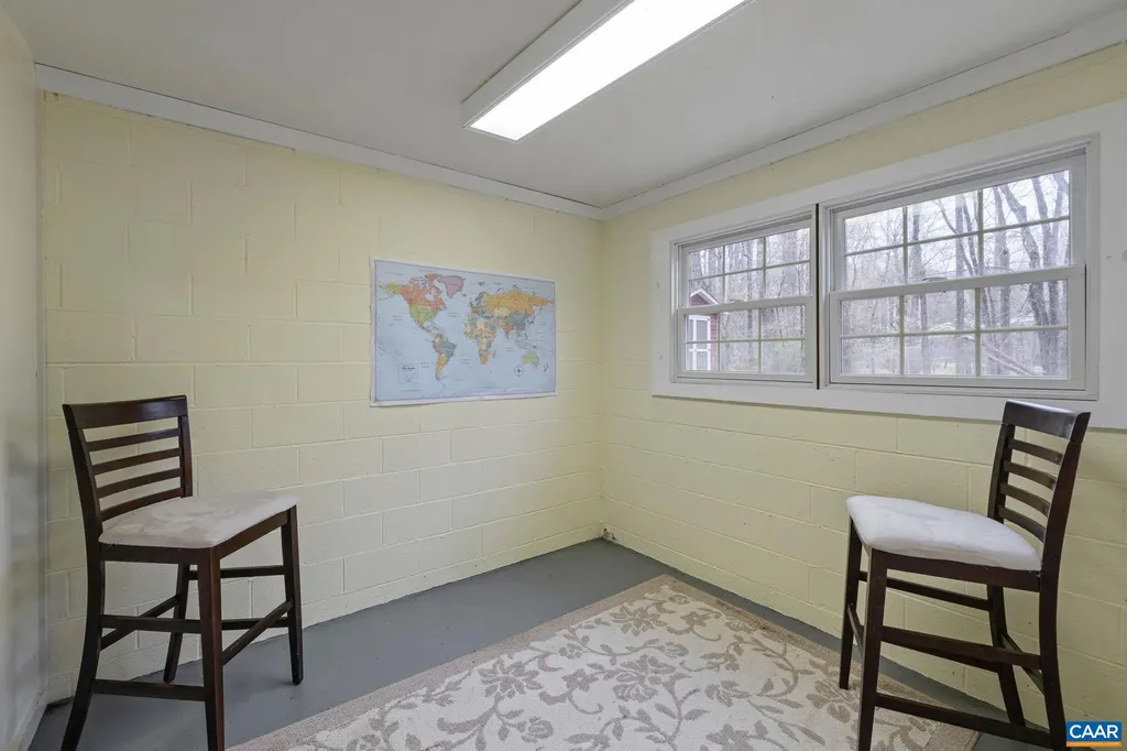 500 Rhue Hollow Road Roseland VA 22967