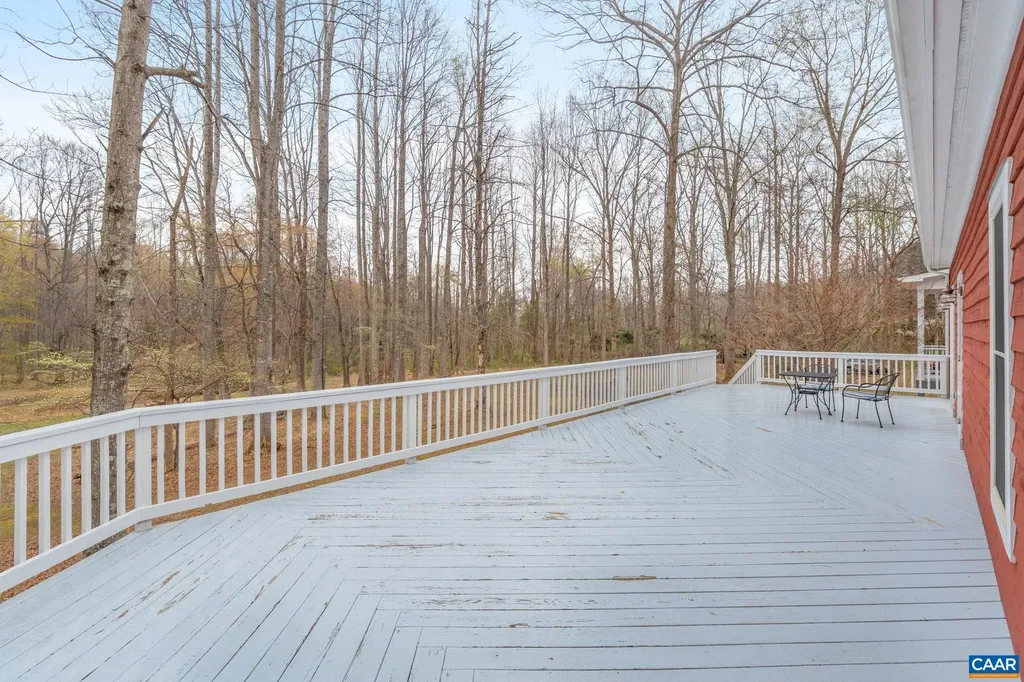 500 Rhue Hollow Road Roseland VA 22967