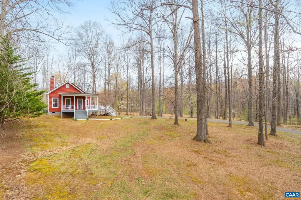 500 Rhue Hollow Road Roseland VA 22967