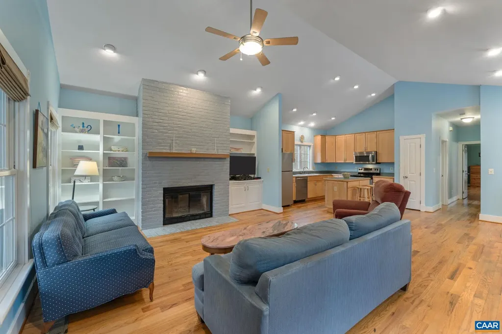 500 Rhue Hollow Road Roseland VA 22967