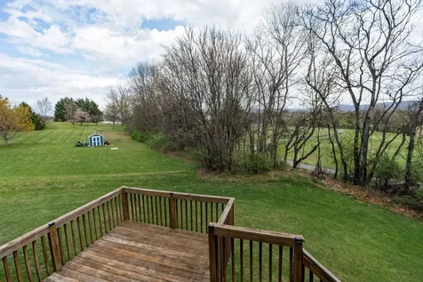 12 Little John Court Waynesboro VA 22980