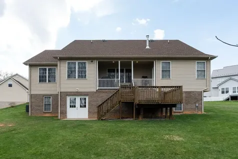 12 Little John Court Waynesboro VA 22980
