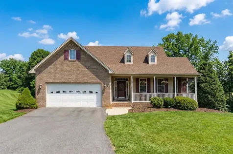 12 Little John Court Waynesboro VA 22980