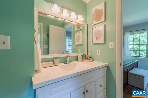 109 Hammond Street Charlottesville VA 22903