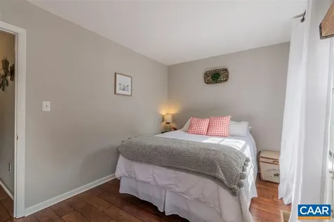 109 Hammond Street Charlottesville VA 22903