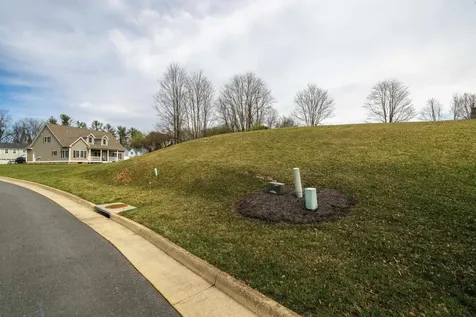 105 Compass Drive Waynesboro VA 22980