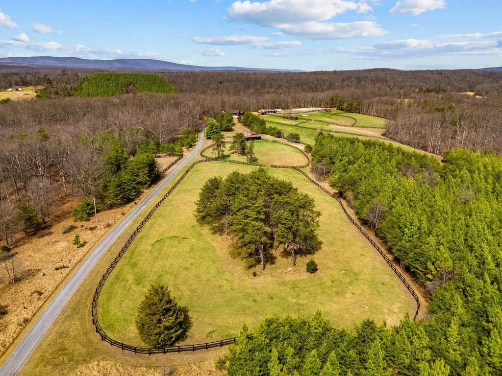 632 Dry Creek Lane Winchester VA 22603