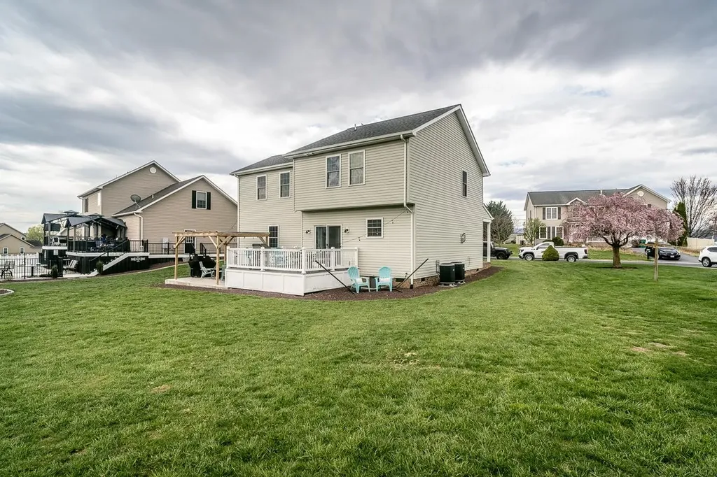 289 Keckley Court Broadway VA 22815