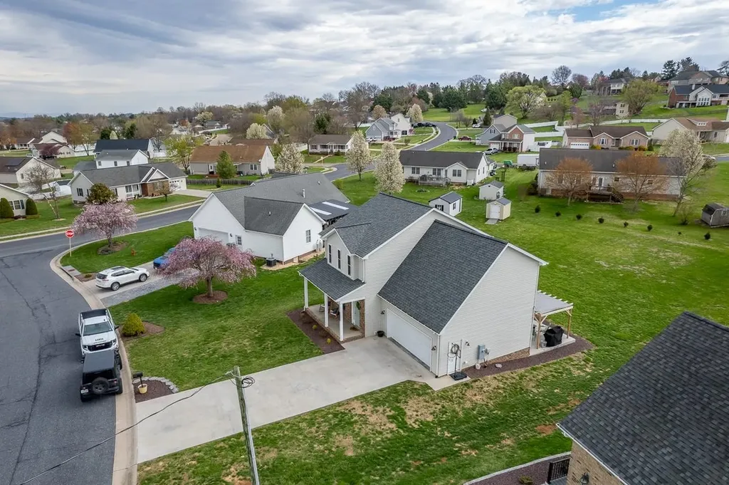 289 Keckley Court Broadway VA 22815