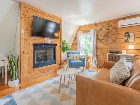 113 Main Street W Stanley VA 22851